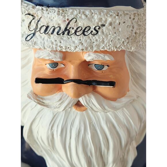 MLB Yankees Forever Collectible Santa 2010 Discontinued 10 Inch+ - Picture 7 of 10